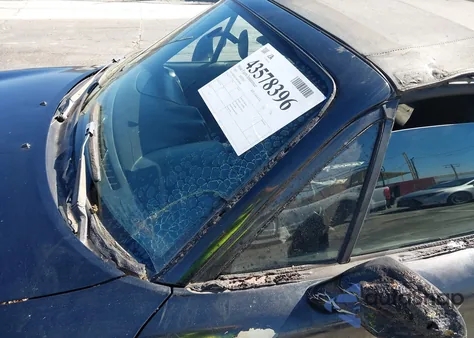 1999 Mazda Mx-5 Miata Leather Pkg/Popular Equipment Pkg/Sports Pkg/Touring Pkg z USA, uszkodzony, nr VIN JM1NB3534X0100990